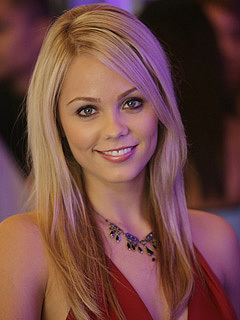 Laura Vandervoort Laura Vandervoort