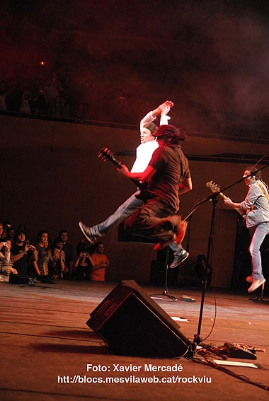 Lax 'N' Busto