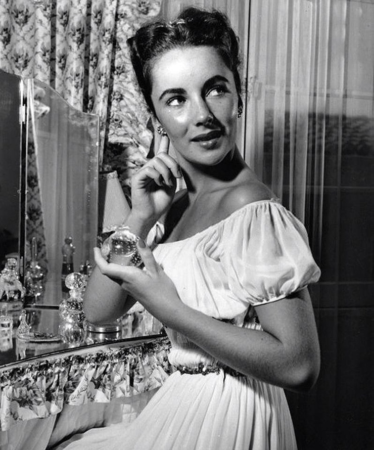 Elizabeth Taylor Elizabeth Taylor
