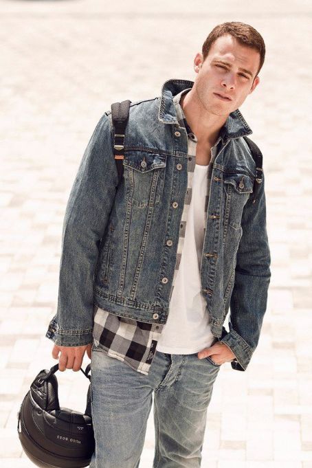 Kerem Bursin
