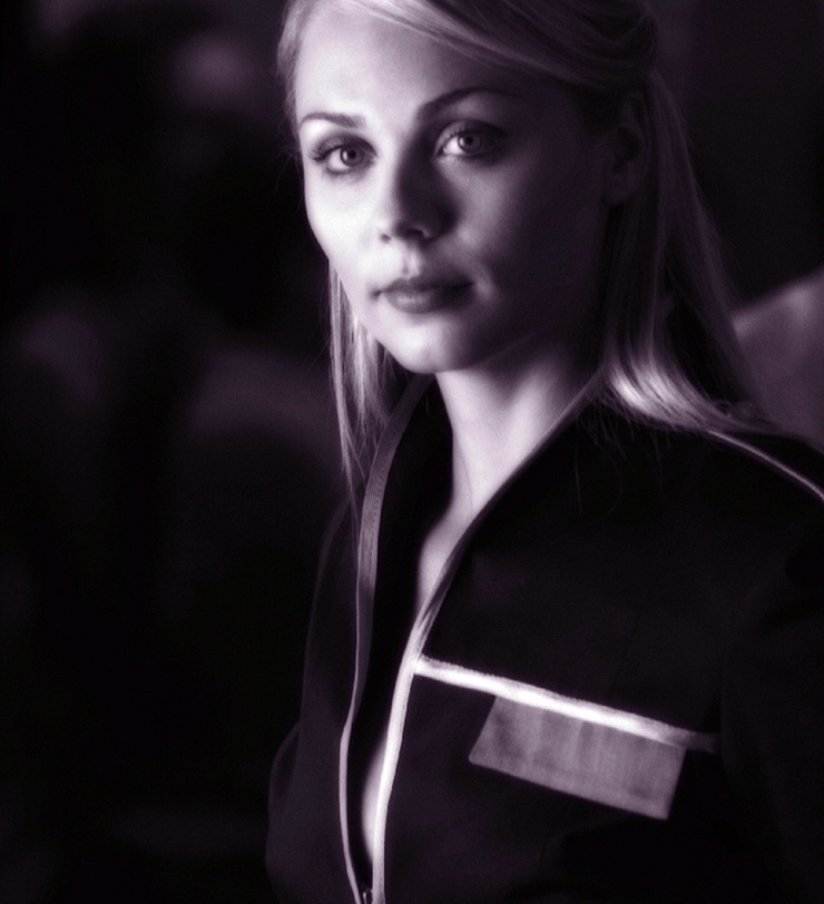 Laura Vandervoort Laura Vandervoort