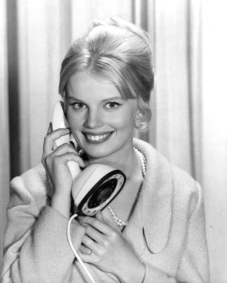 Marta Kristen Marta Kristen