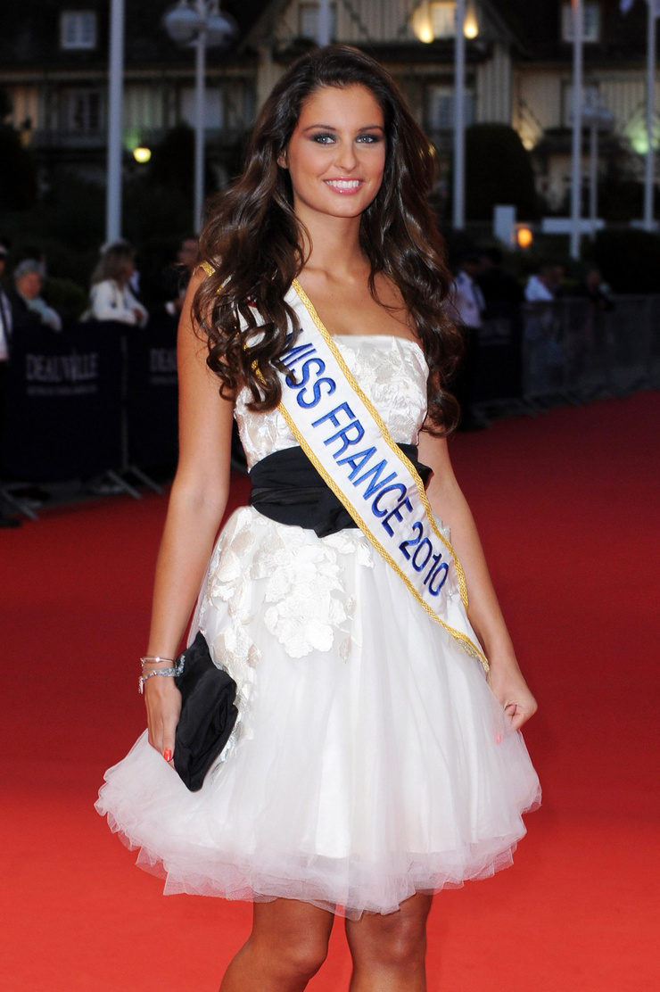 Malika Menard Malika Menard