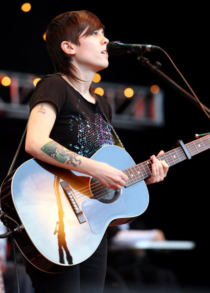 Tegan and Sara