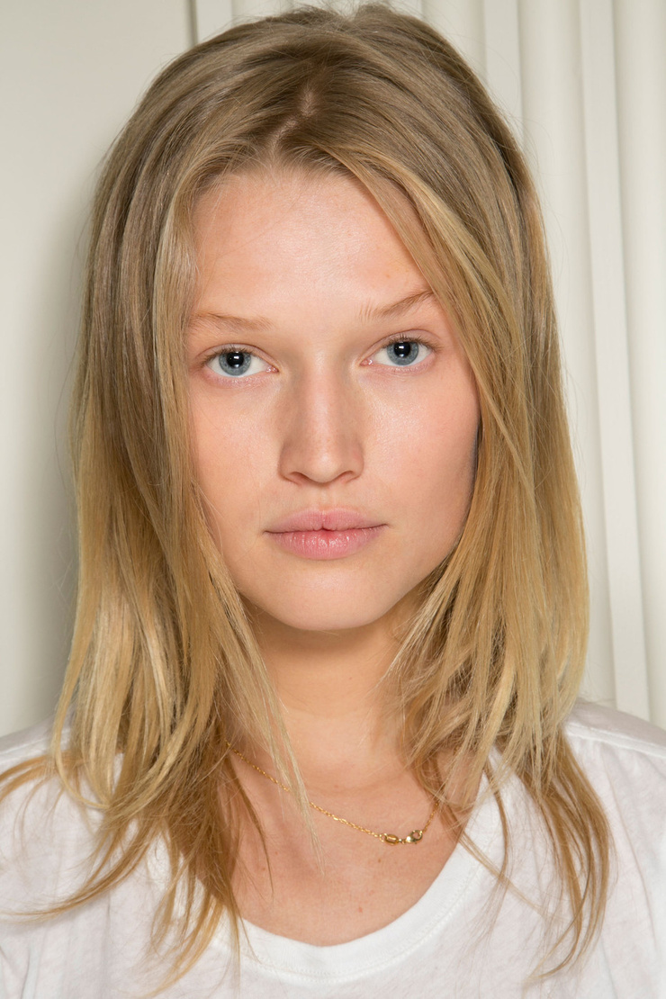 Toni Garrn