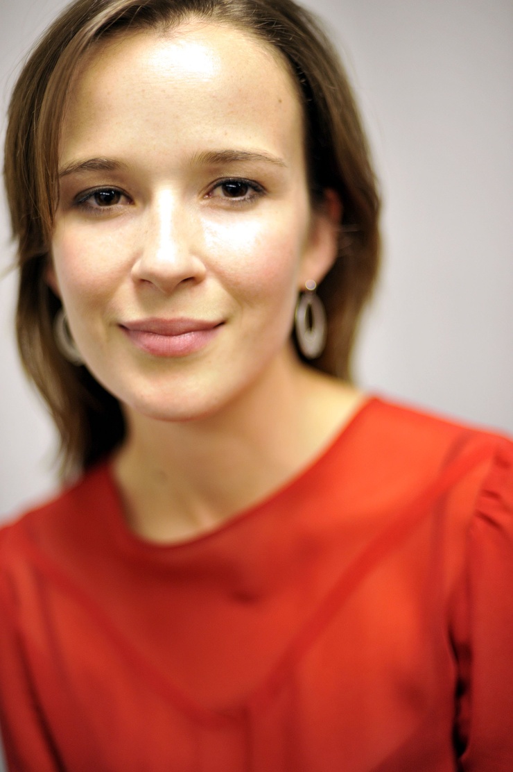 Claire van der Boom Claire van der Boom
