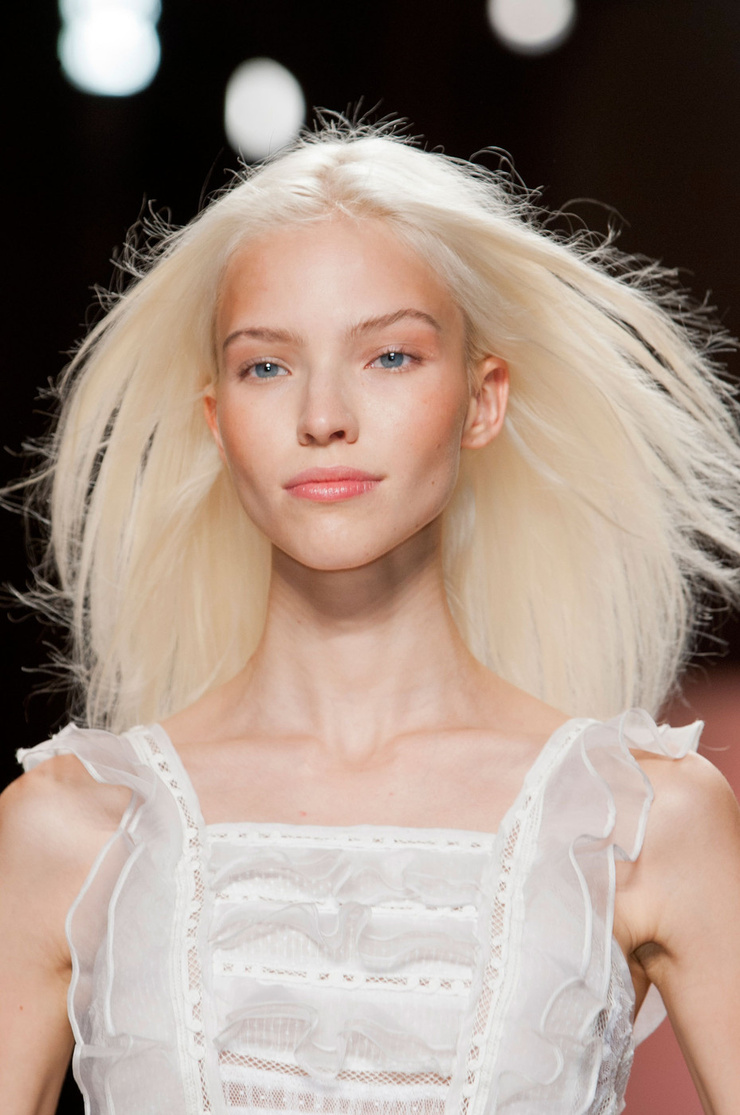 Sasha Luss Sasha Luss