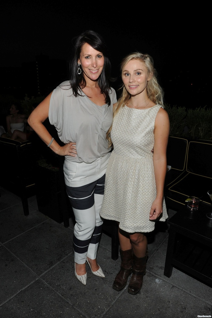 Clare Bowen Clare Bowen