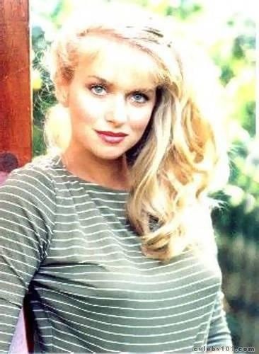 Donna Dixon