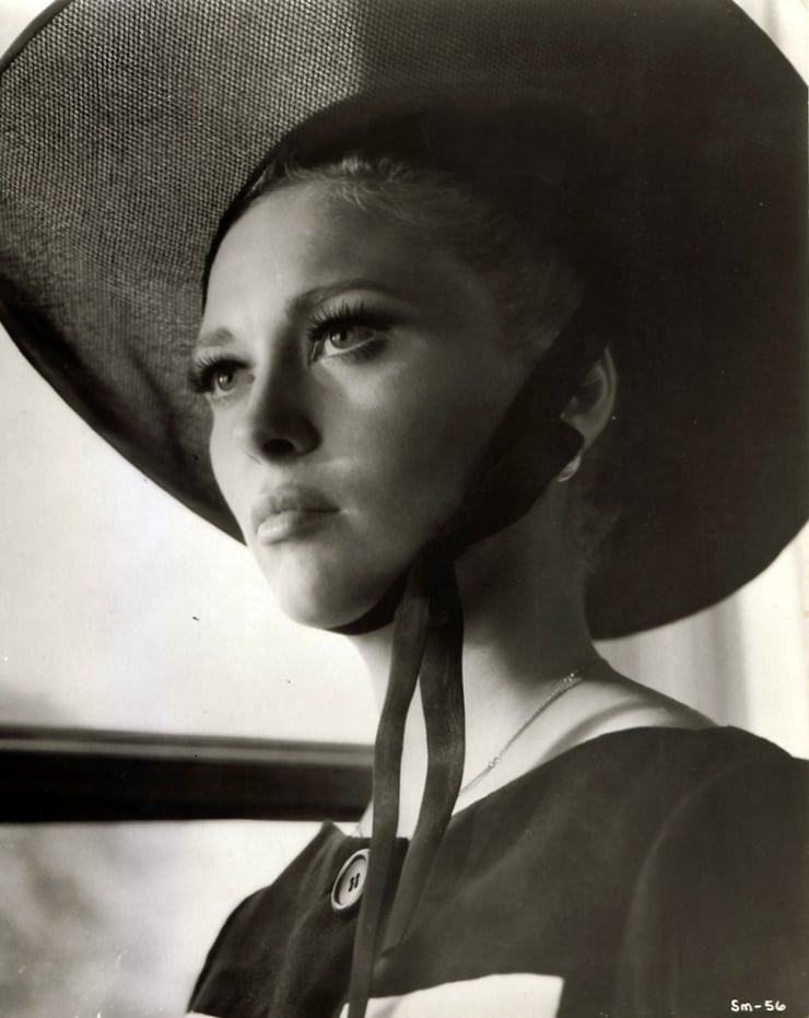 Faye Dunaway