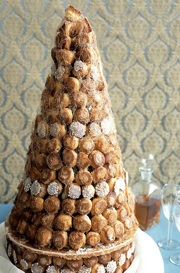 Croquembouche