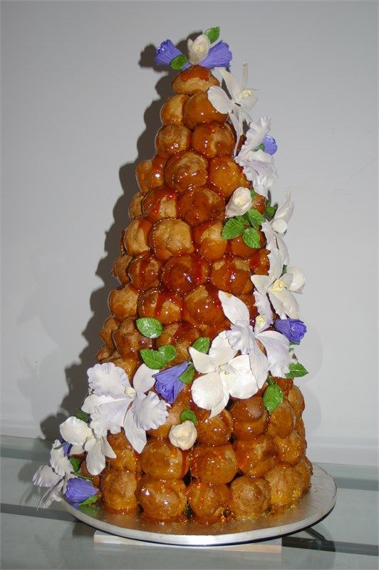 Croquembouche