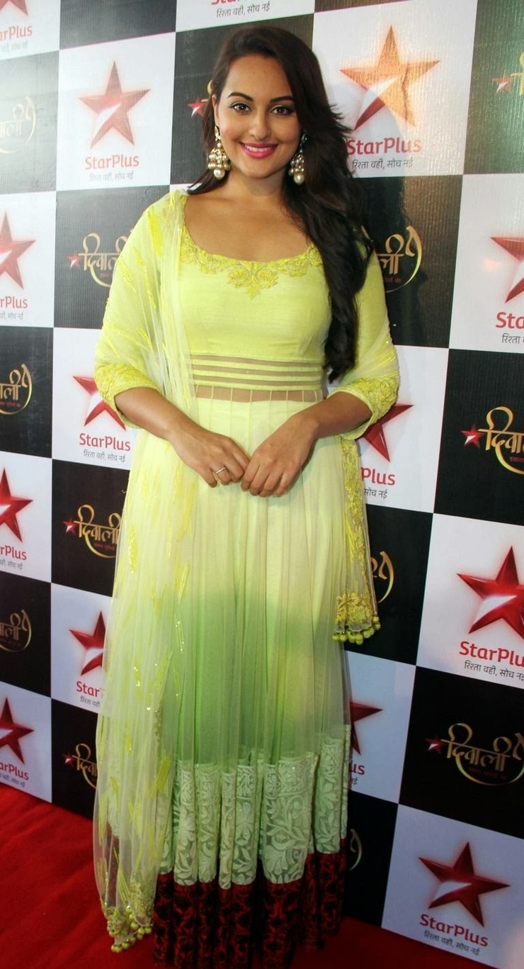 Sonakshi Sinha Sonakshi Sinha
