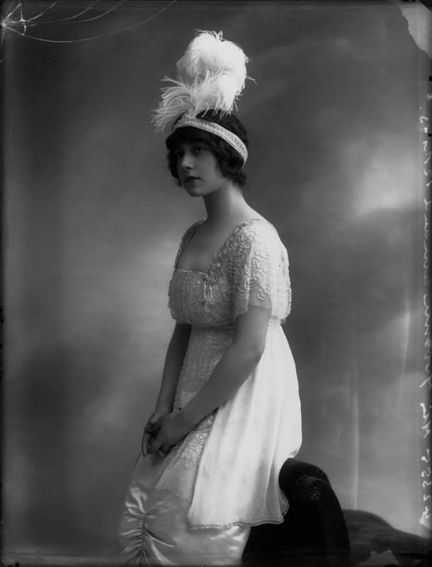 Yvonne Arnaud Yvonne Arnaud