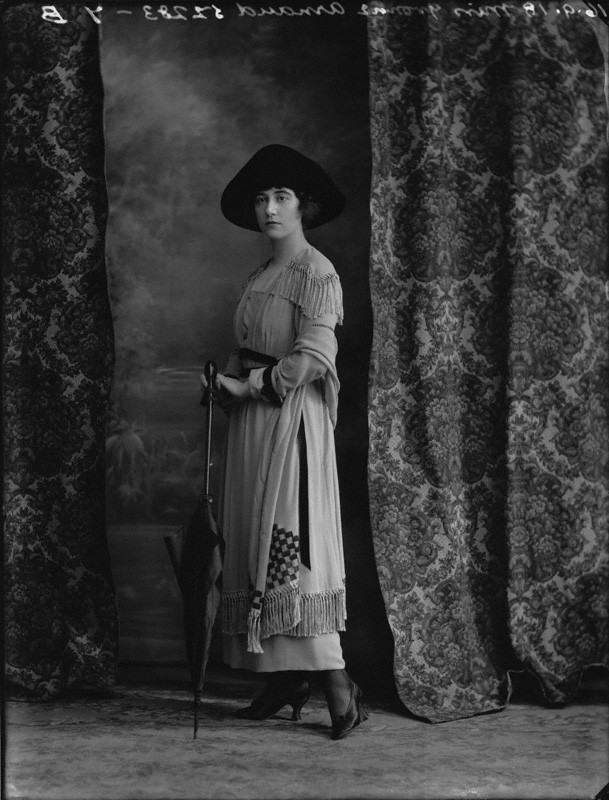Yvonne Arnaud Yvonne Arnaud