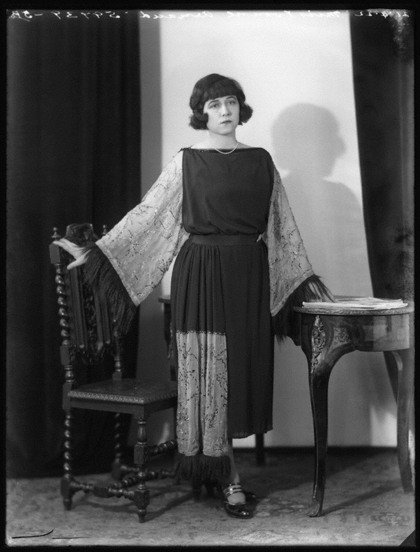 Yvonne Arnaud Yvonne Arnaud