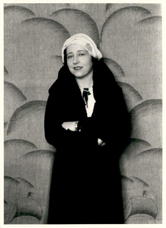 Yvonne Arnaud Yvonne Arnaud