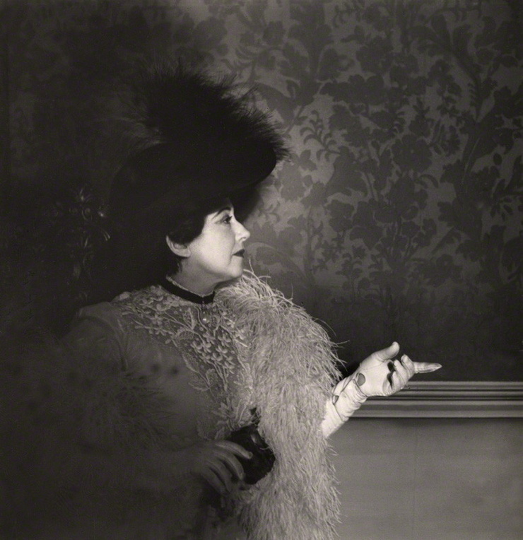 Yvonne Arnaud Yvonne Arnaud