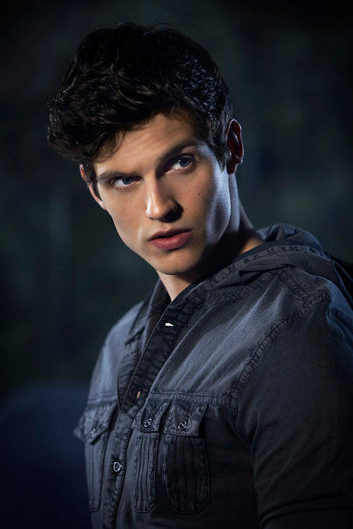 Daniel Sharman