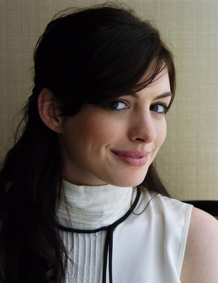 Anne Hathaway Anne Hathaway
