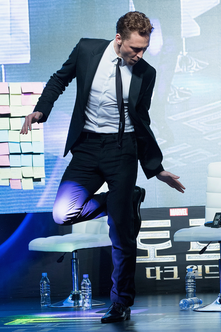 Tom Hiddleston Tom Hiddleston