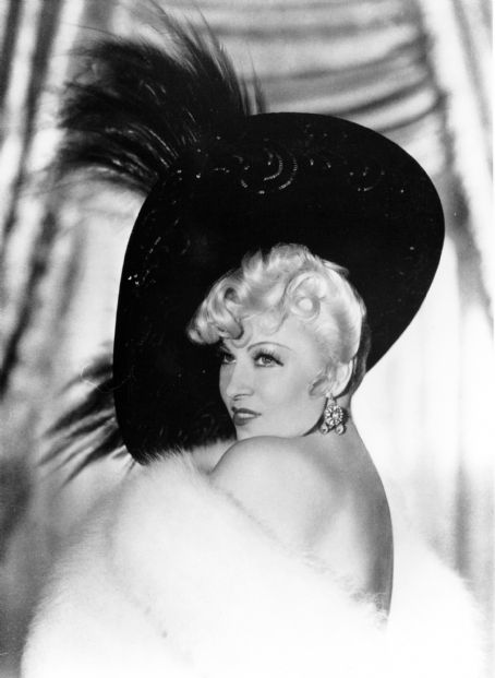 Mae West Mae West