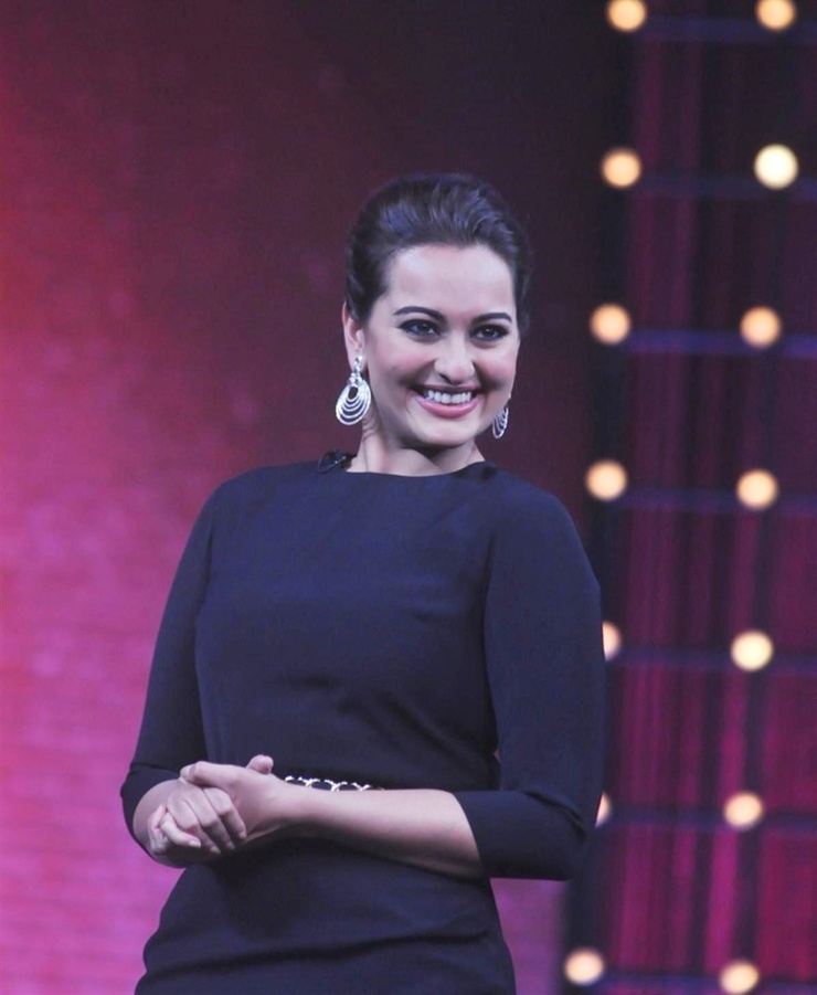 Sonakshi Sinha Sonakshi Sinha