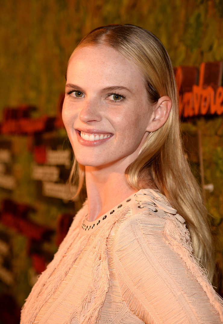 Anne Vyalitsyna Anne Vyalitsyna
