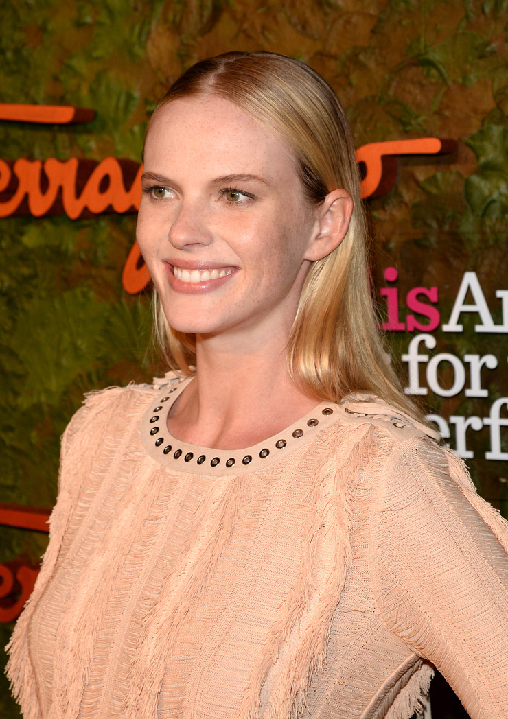 Anne Vyalitsyna Anne Vyalitsyna