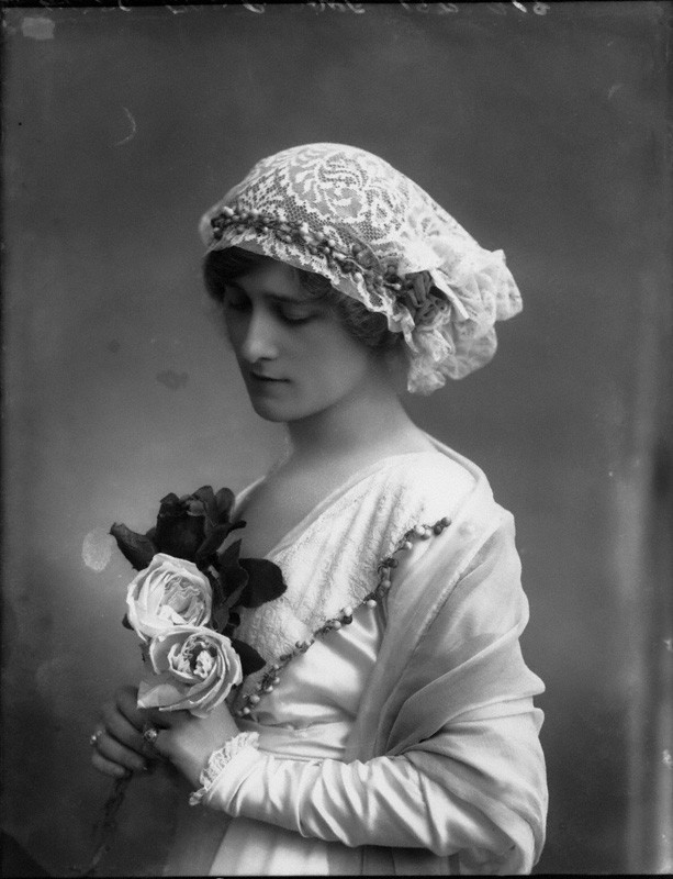 Phyllis Dare