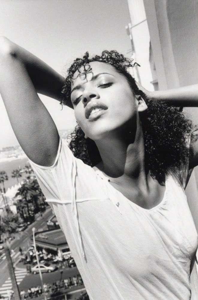 Noémie Lenoir Noémie Lenoir