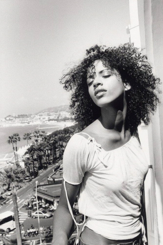 Noémie Lenoir Noémie Lenoir
