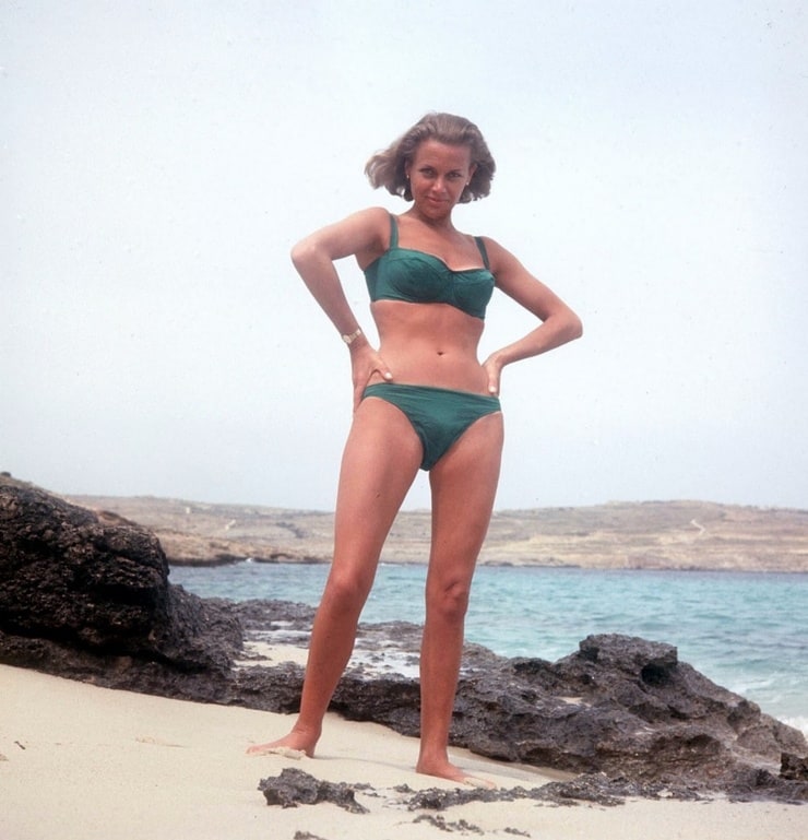 Honor Blackman