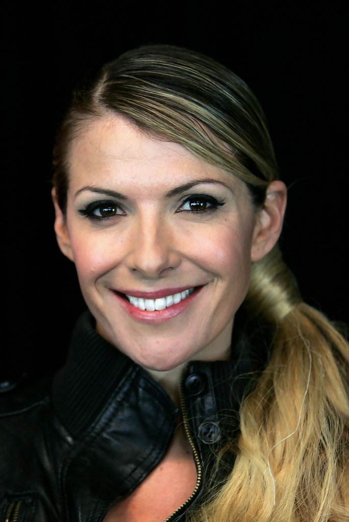 Laura Csortan