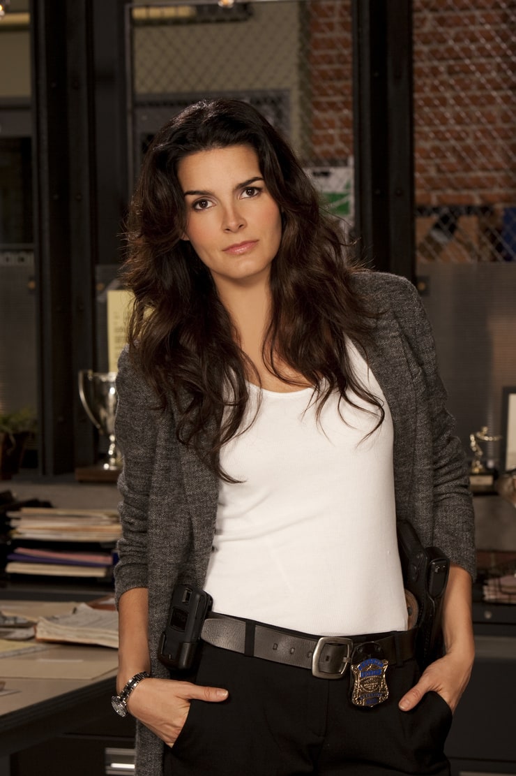 Angie Harmon