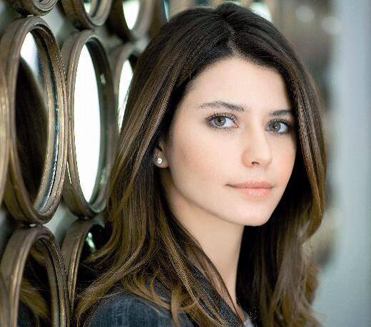 Beren Saat Beren Saat