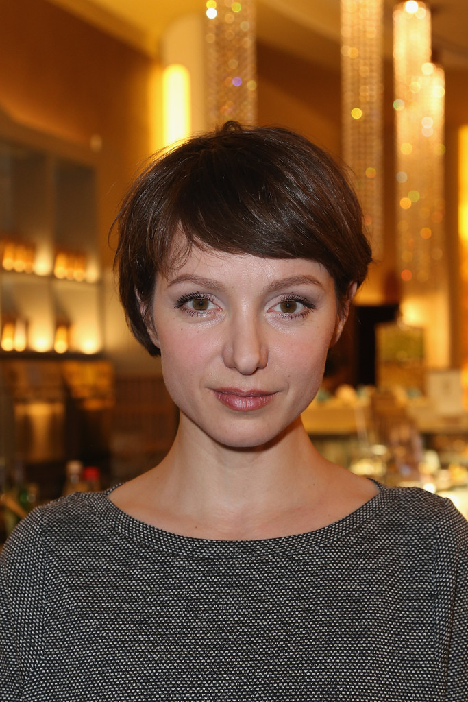 Julia Koschitz Julia Koschitz
