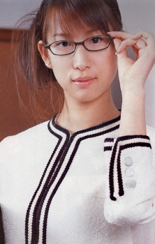 Ami Koshimizu Ami Koshimizu