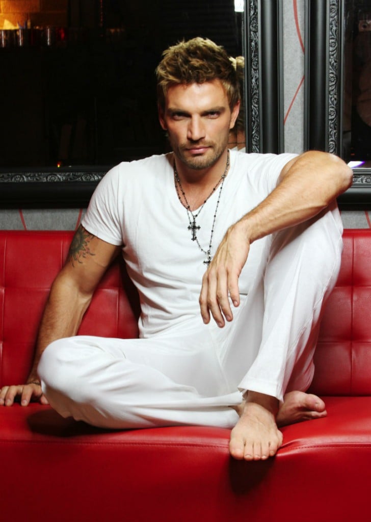 Julian Gil Picture of Julián Gil