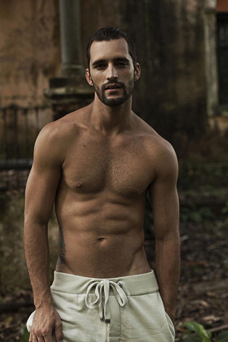Thomaz De Oliveira