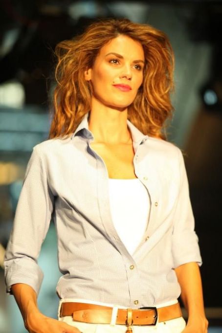 Tülin Şahin