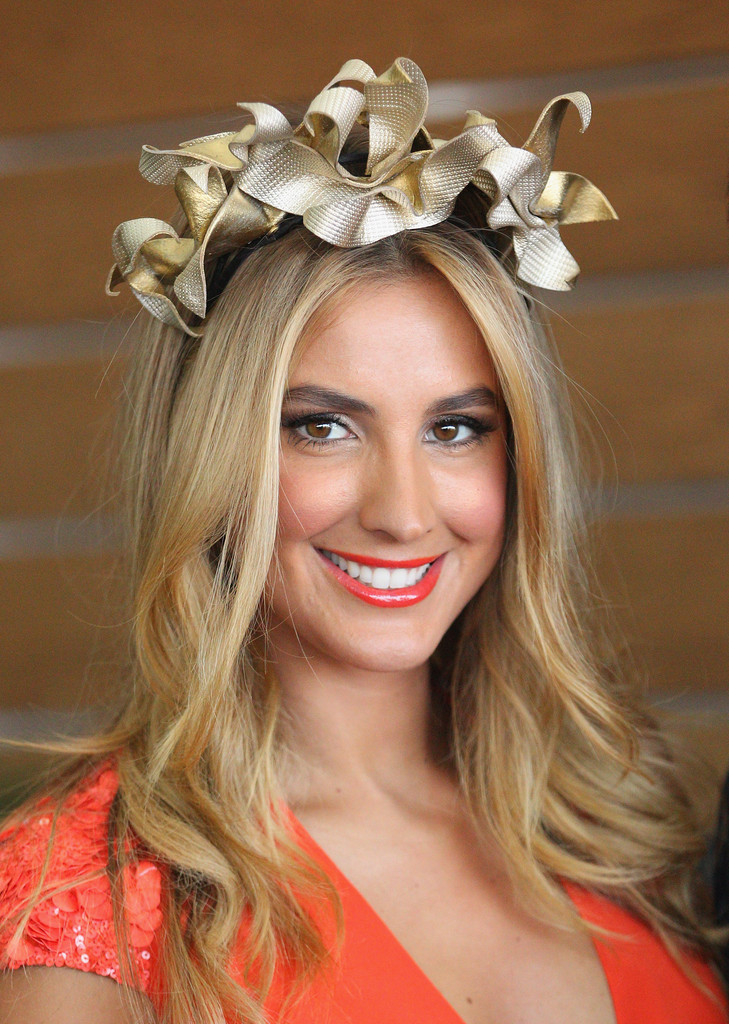 Laura Dundovic