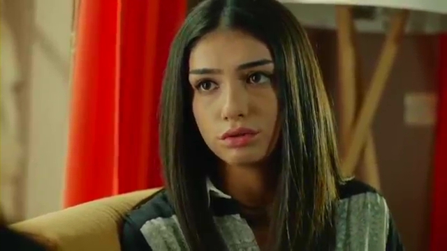 Hazar Ergüclü Hazar Ergüclü
