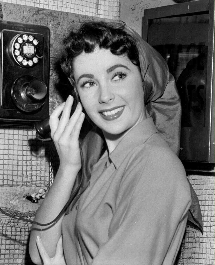 Elizabeth Taylor Elizabeth Taylor