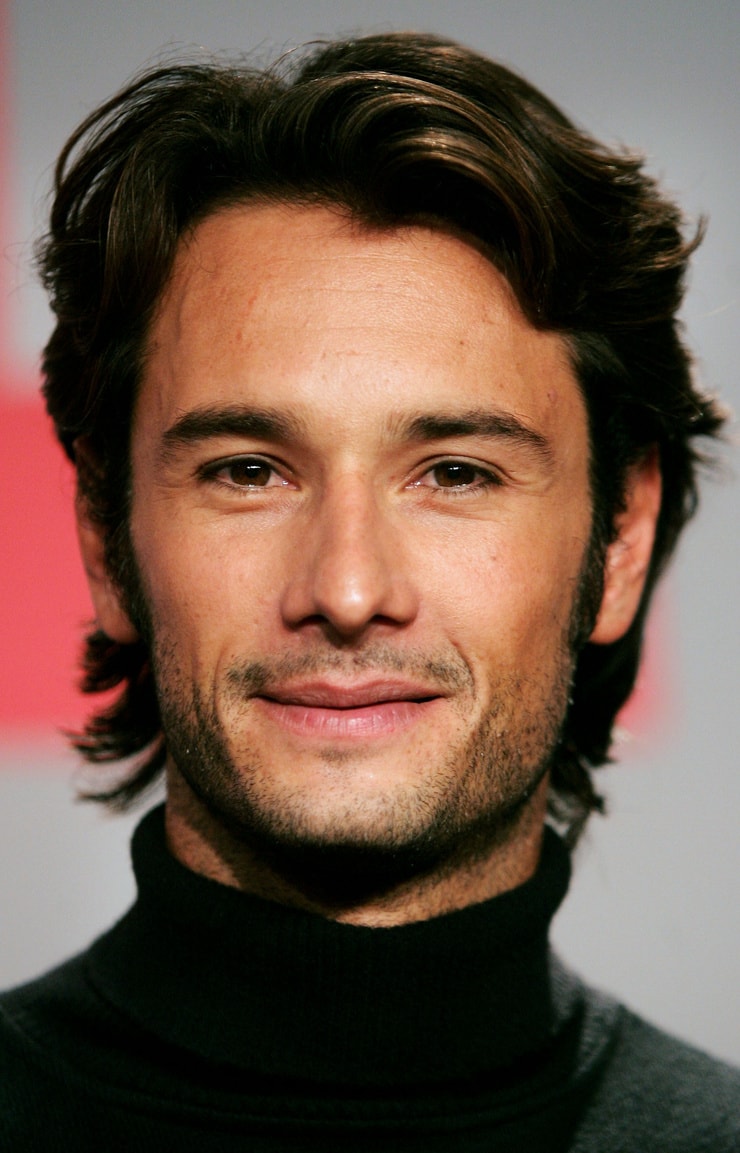 Picture of Rodrigo Santoro