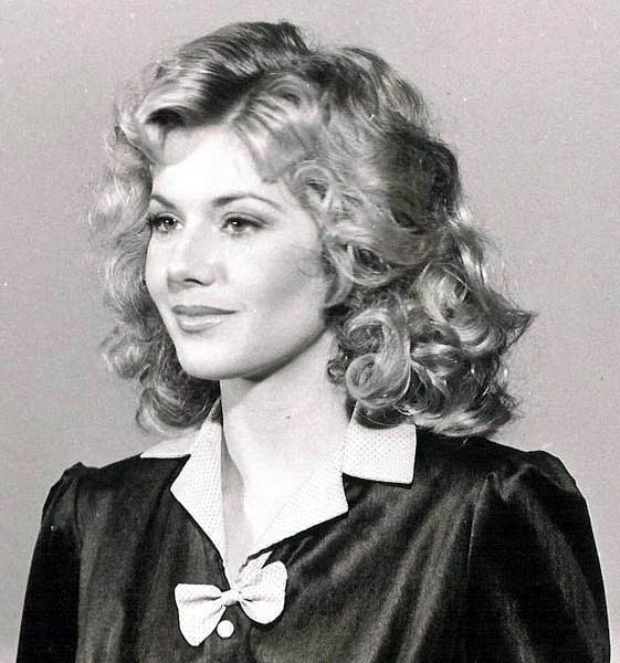 Glynis Barber