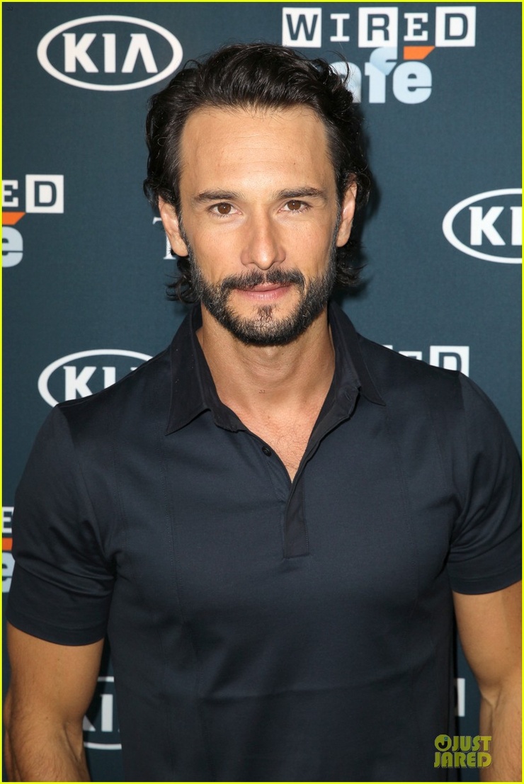 Rodrigo Santoro Rodrigo Santoro