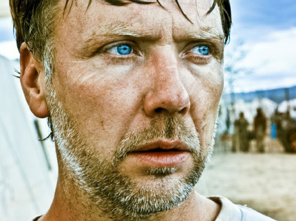 Mikael Persbrandt