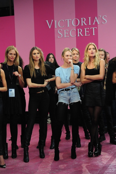 Behati Prinsloo Behati Prinsloo