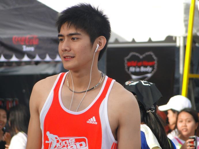 Robi Domingo